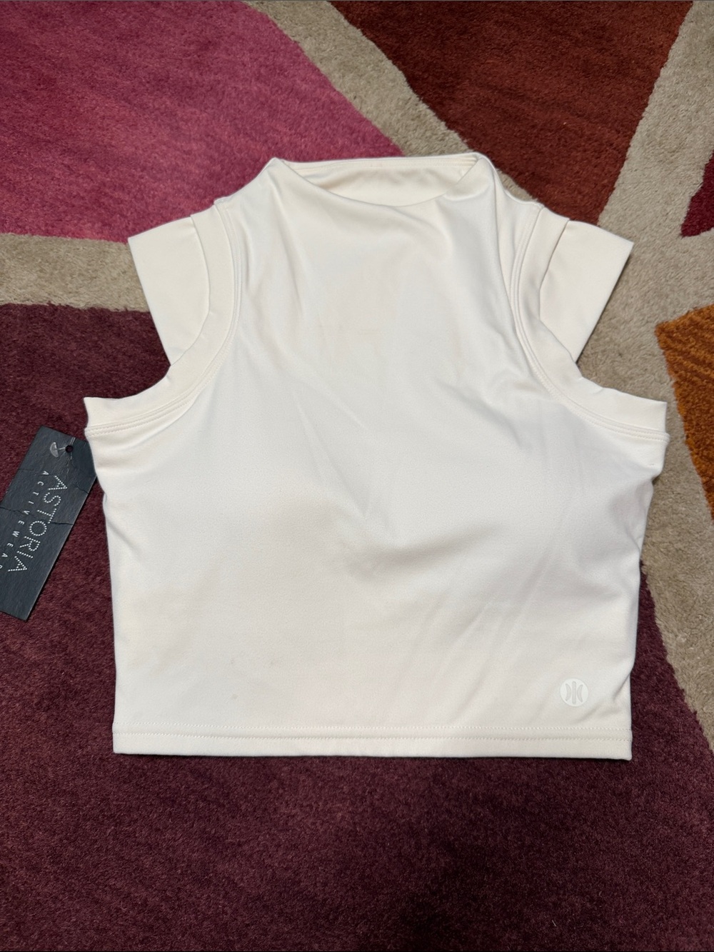 NWT Astoria Activewear Luxe Balance Mockneck Crop Size S